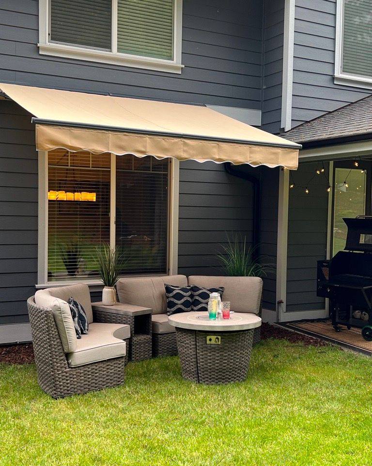 How to Clean Awnings in 4 Easy Steps