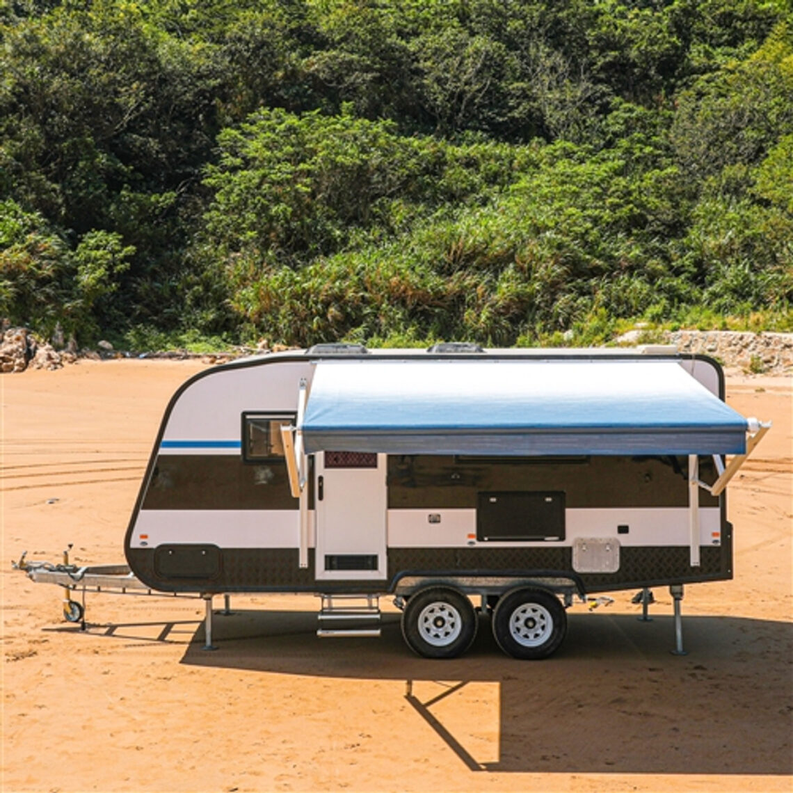 6 Tips for Replacing RV Awning Fabric