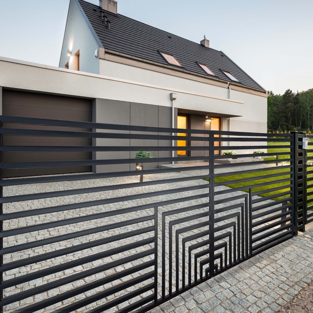 Elevate Your Home’s Entrance: Inspiring Driveway Gate Ideas￼