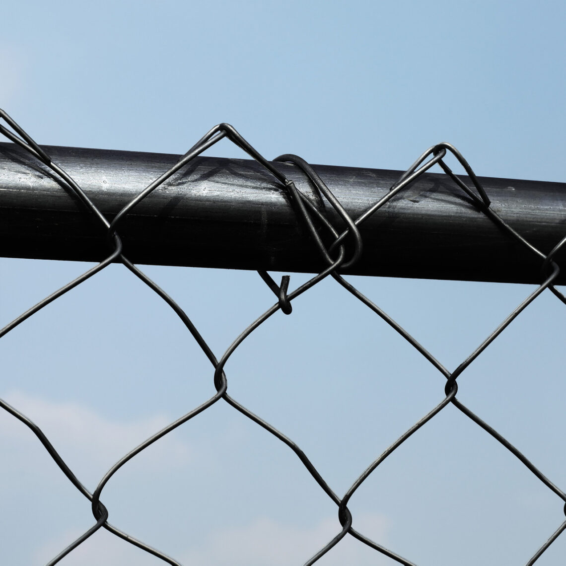 How to Choose the Right Chain Link Fence Height For Your Home￼